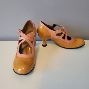 Fluevog Bellevue Pearl Hart Criss Crossed Mary Jane Heel, GUC, Size 7.5
